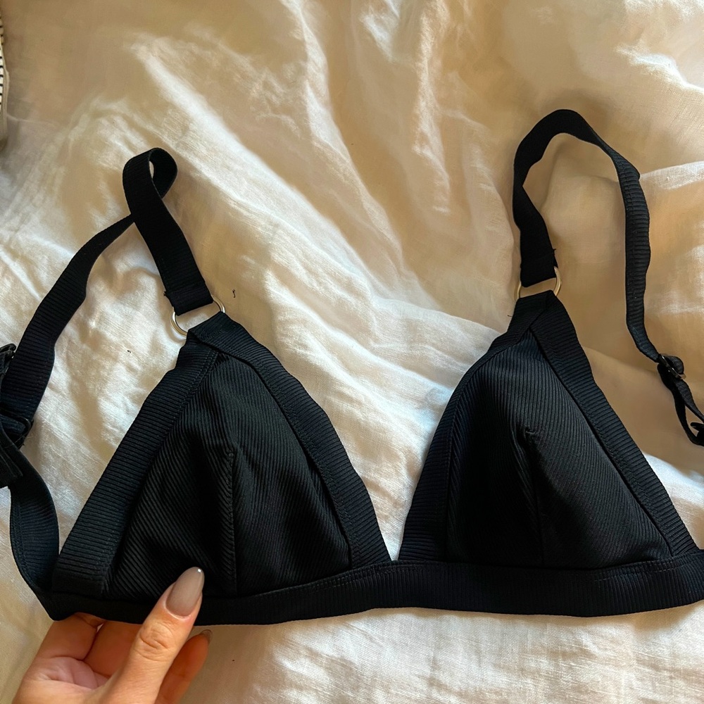 Small NWOT black bikini top